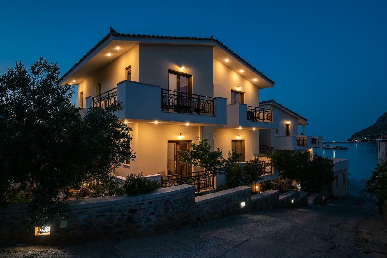 Cyrenia Guesthouse Monemvasía Esterno foto